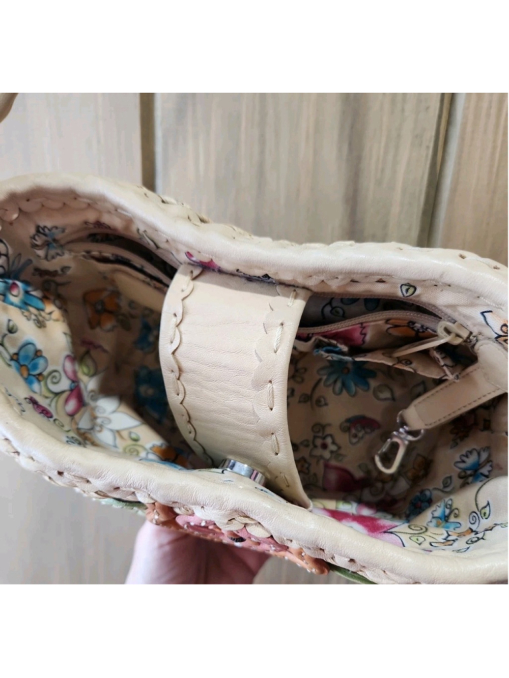 Y2K Brighton Woven Straw & Leather Flowers Boho Bucket Bag, EUC - Picture 5 of 16